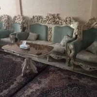 مبل. میز نهارخوری