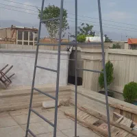 چهار پایه آهنی ۲متر نیم