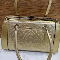 کیف مجلسی ورنی رنگ بژ واداتی