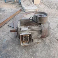 دینام ۳ فاز ۱۱۰ کیلوات   ۱۵۰ اسب