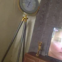 ساعت ایستاده رنگ طوسی