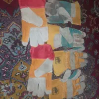 س جفت دستکش آهنگری نو و دوتا تراز نو