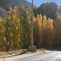 ۸۰۰متر باغچه چهاردیواری بنا کوچک کوهسار کاسبی