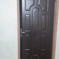 دو عدد چارچوب آهنی و درب ام دی اف هرکدام ۸ میلیون