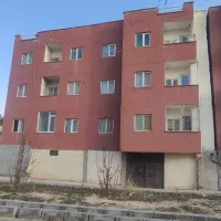 ۷۵ متری طبقه اول با پارکینگ و اسانسور.