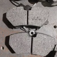 لنت ترمز پراید۳۰۰پژو۴۰۰ نووضمانت