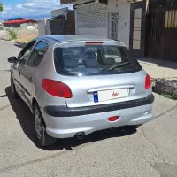پژو ۲۰۶ مدل ۸۳ عروسک