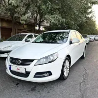 جک J5 مدل ۱۳۹۶ تمیز
