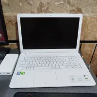 Asus R542U گرافیک دار