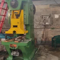استخدام پرسکار با مهارت قالب بندی