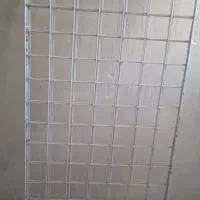 تعدادی وسیله ی مغازه بفروش میرسد