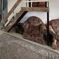 مبل راحتی قهوه ای