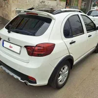 خودرو کوئیک r بی رنگ