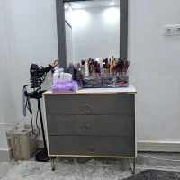 میز آرایش کاملا سالم
