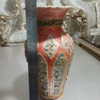 گلدان سفالی وشلف دیواری