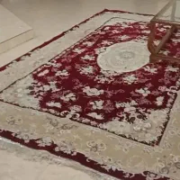 باسلام تعدادی فرش و تشک تخت