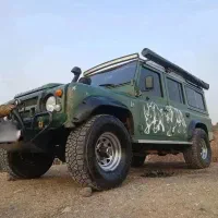 لندرور پاژن استیشن چهار در شش سیلندر