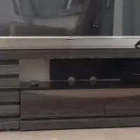 میز تلویزیون در حد نو