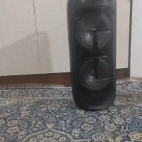اسپیکر ایستاده