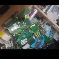 خریدارگوشیهای شکسته وبردهای لوازم برقی،