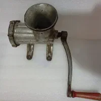 چرخ گوشت دستی قدیمی قابل استفاده نو نو