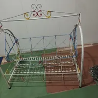 گهواره فلزی
