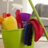 نظافت پله حیاط ویلا و خانه
