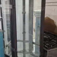 بوفه چوبی و تخت یک نفره و میز چوبی