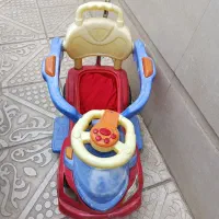 ماشین چهارچرخ محکم وسالم