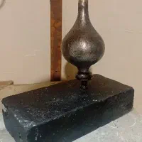تنگ گوی کوزه نقش دار مشعل چدنی قدیمی عتیقه