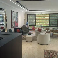 منشی کلینیک پوست و مو زیبایی
