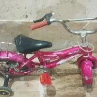 دوچرخه رنگ صورتی سالم تمیز