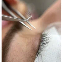 آموزش کاشت مژه لیفت مژه وابرو وخدمات مژه باتخفیف