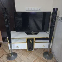 تلویزیون ومیز