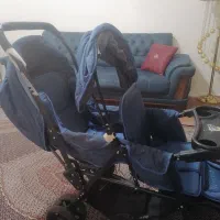 کالسکه دو قلو