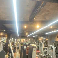 منشی باشگاه بدنسازی