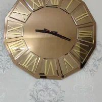 ساعت آینه ای