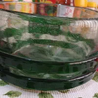ظرف قدیمی و زیبا