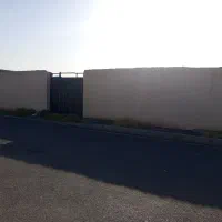زمین-چهار-دیواری