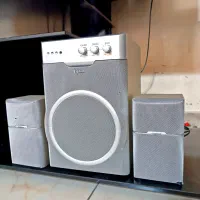 اسپیکر حرفه ای ادیفایر R401