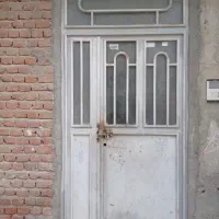درب پنجره آهنی