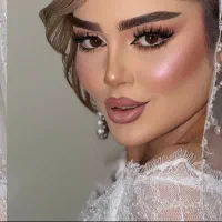 میکاپ و شنیون برند