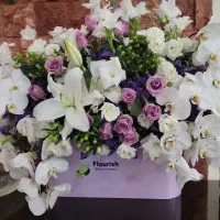 گل طبیعی بزرگ و بسیار شاداب