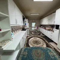 کابینت *هایگلاس *در حد نو