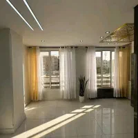 سیدرضی-آموزگار-فول-امکانات-نزدیک-به-حاشیه
