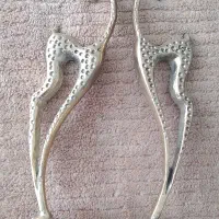 مجسمه برنجی سنگین