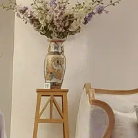 گلدان گل مرغی به همراه گلهای گلد کیش