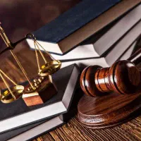 عریضه نویسی ،تنظیم دادخواست و لایحـه و شکوایـیه