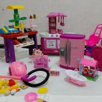 تعدادی اسباب بازی چهارراه فردوسی