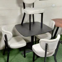 صندلی میز رستوران کافه بیرون داخل فستفود